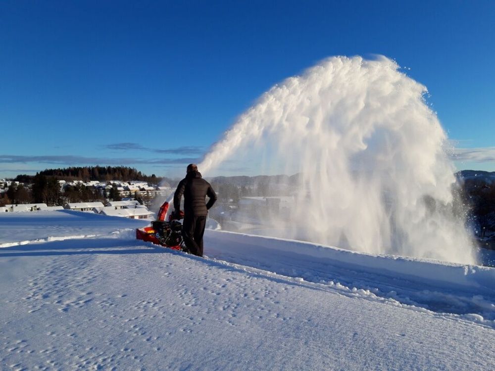 Snowpro 9 hk beltedrevet snøfreser - 2 trinn