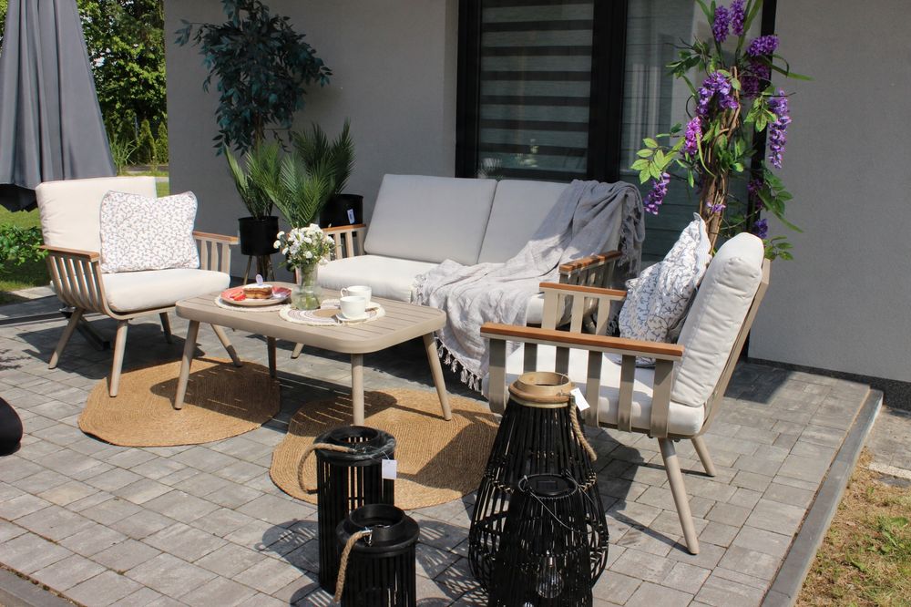 Hagemøbelsett Kefalonia - sofa, stoler og bord