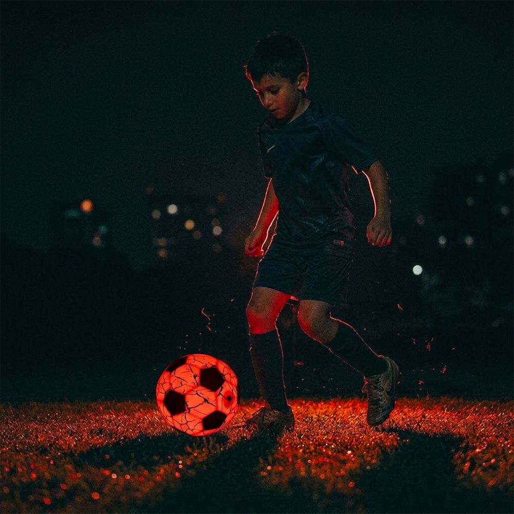 Fotball med LED-lys inSPORTline Lumikick Str. 5