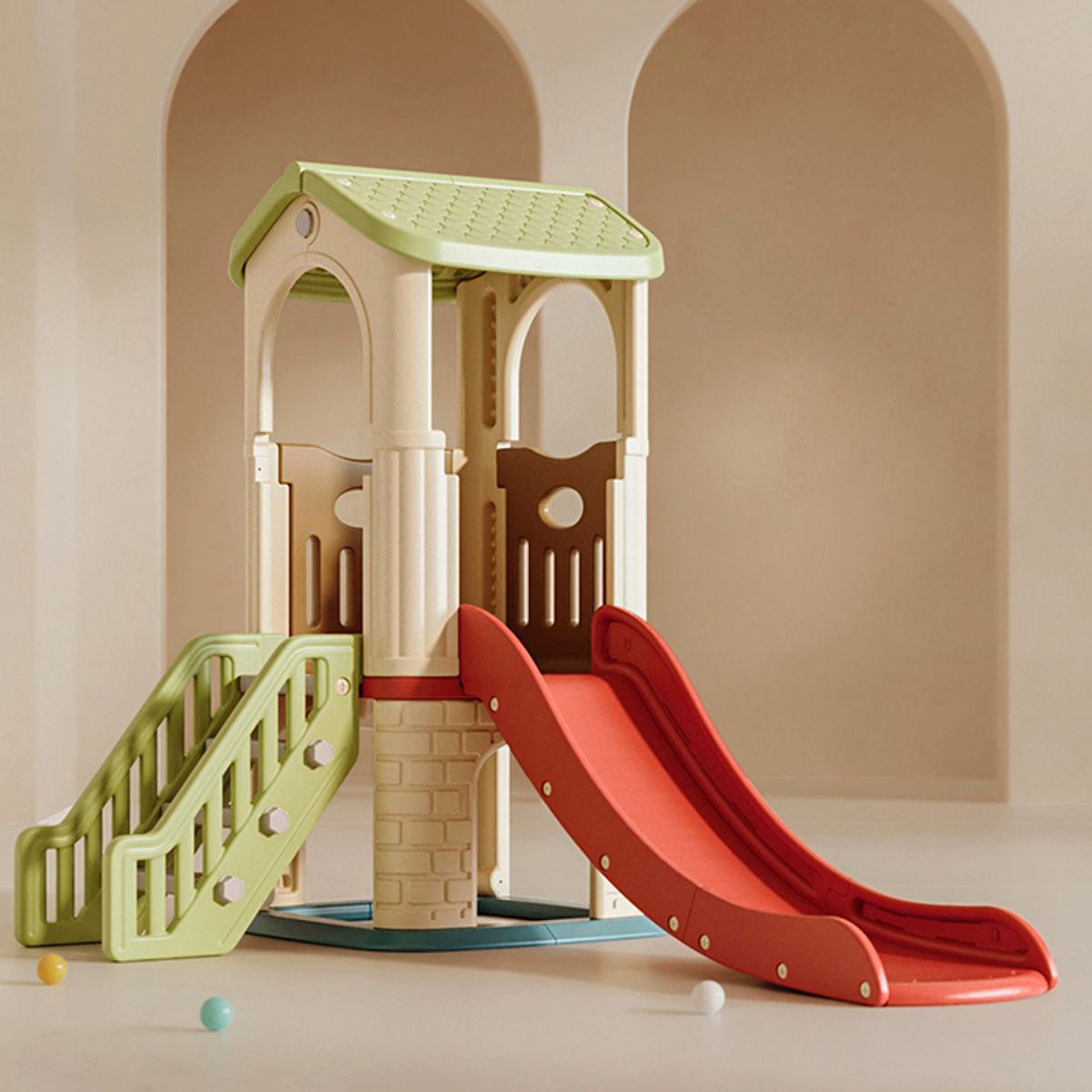 Innendørs lekehus inSPORTline Terkino - sklie, bro og basketballkurv