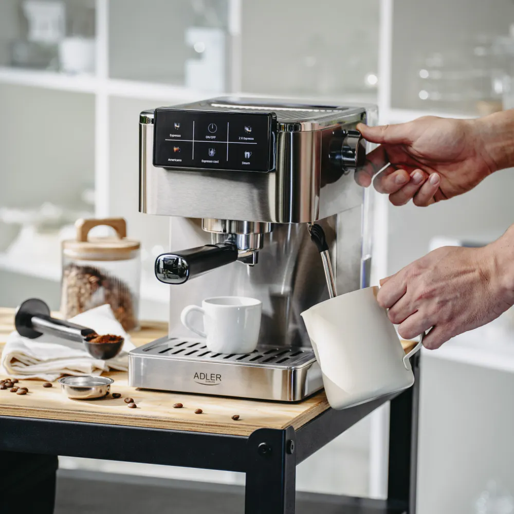 Espressomaskin 20 bar med PID og melkeskummer – Adler AD 4390