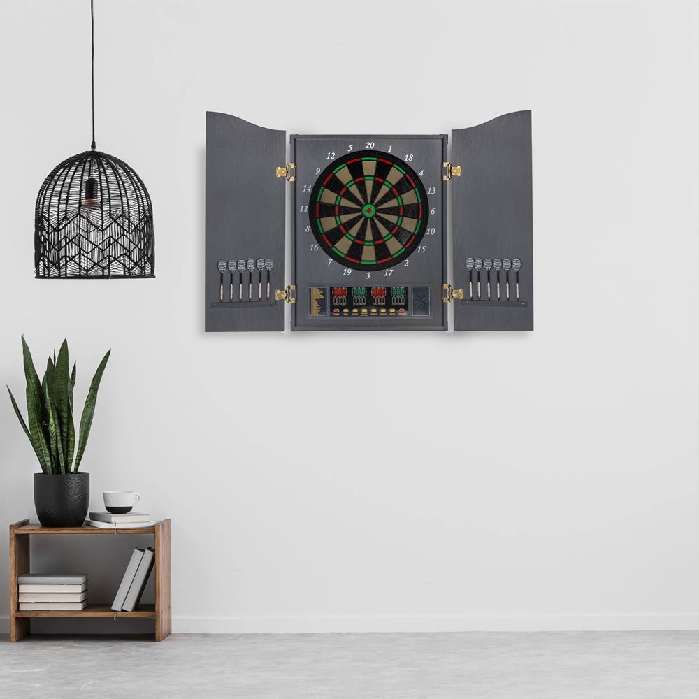 Stanlord dartspill i heltre kabinett