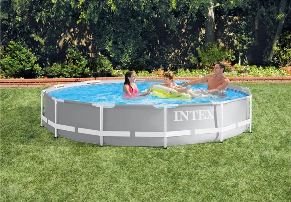 Basseng - Rundt Rammebasseng 6450 Liter Komplett med Filterpumpe - Intex